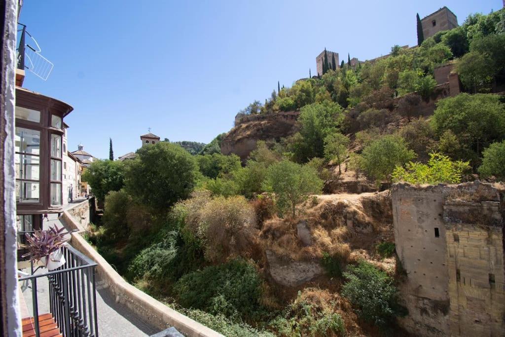 Alhambra Enamora 1 -Paseo De Los Tristes View 1 -C グラナダ エクステリア 写真