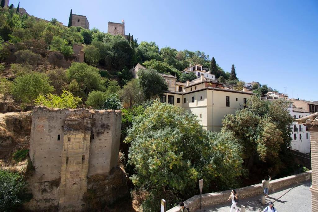 Alhambra Enamora 1 -Paseo De Los Tristes View 1 -C グラナダ エクステリア 写真
